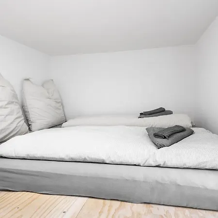 Loft Flair Near Rotkreuzplatz Apartamento *